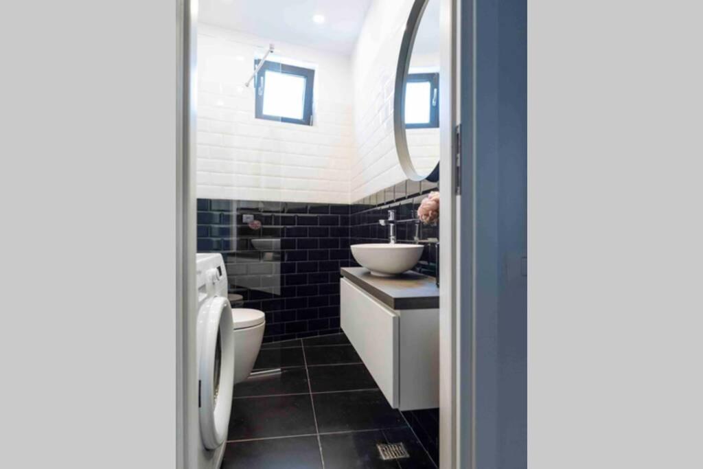 Beautiful Studio - Top Location - Netflix Bukares Bagian luar foto